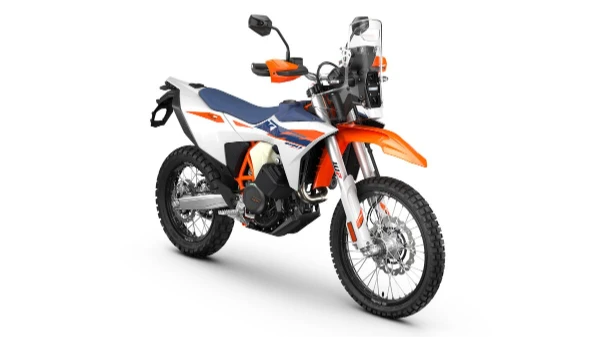 KTM 690 Rally-45-front-right-Roma-Milani
